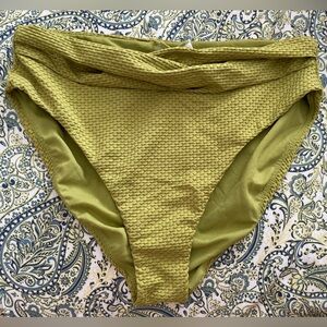 textured green bikini bottom!